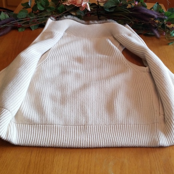 Womens Vest - Picture 5 of 6